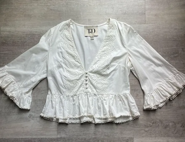 TJD The Jetset Diaries After Forever Embroidered Bell Sleeves Top Size XS - Image 3