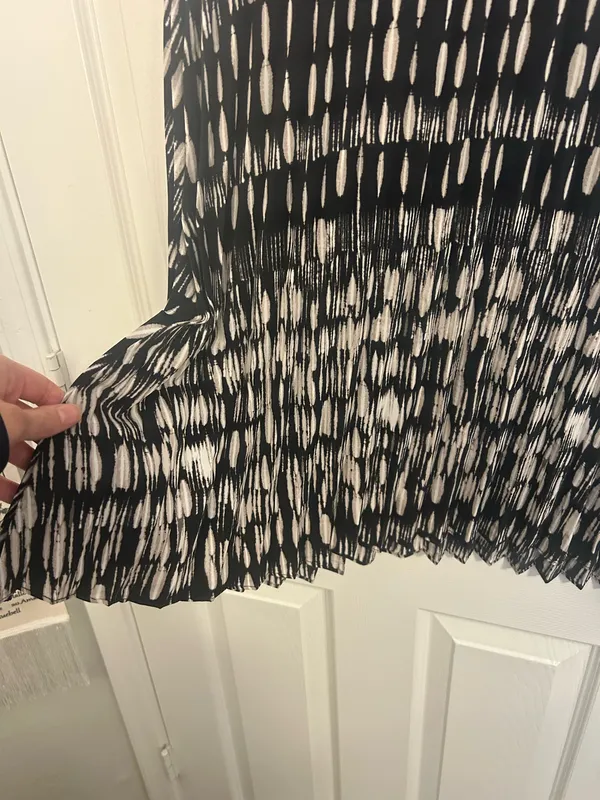 I.N. Studio black and white pleated midi skirt - Image 5