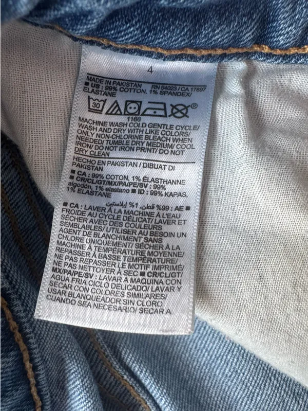Old Navy Jean Shorts size 4 - Image 8