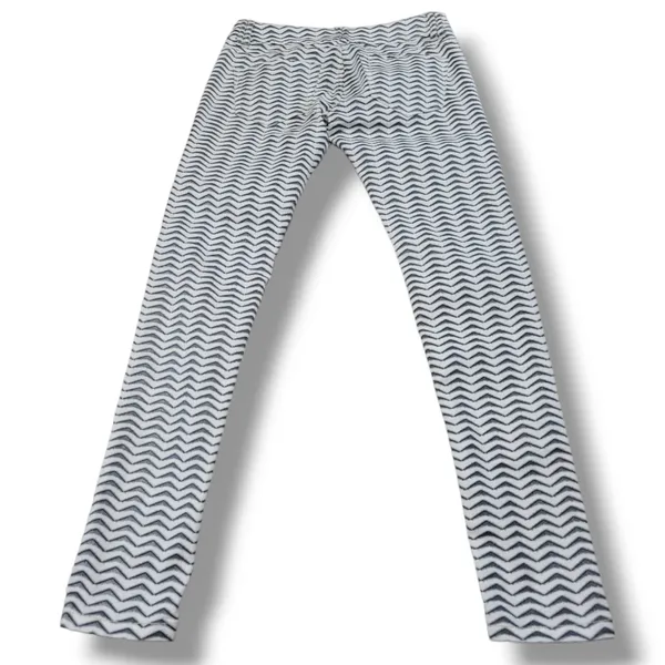 Romeo & Juliet Couture Jeans Size 27 29"W x 28.5"L Women's Skinny Jeans Stretch - Image 2