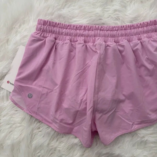 Lululemon Hotty Hot Low Rise Lined Short 2.5" Vita Pink Size 8 - Image 9