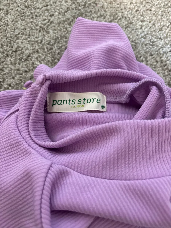 Pants Store Top Size Medium - Image 3