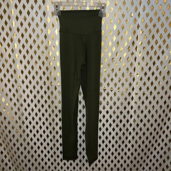 Aerie offline real me 7/8 olive green leggings size XXS - Image 4