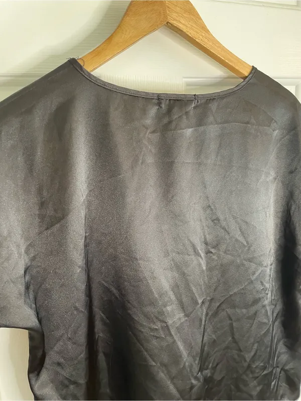 BB Dakota Black Satin Short-Sleeve Pajama Set with Drawstring Pants Size Small - Image 7
