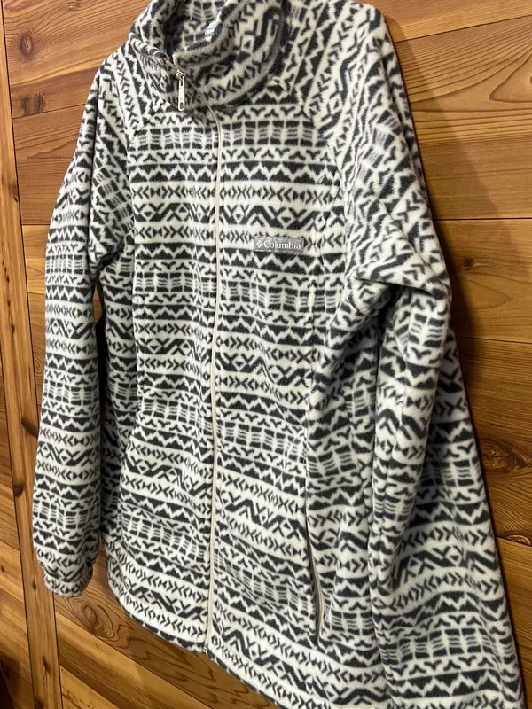 NWOT Colombia Fleece Jacket White Size L - Image 2