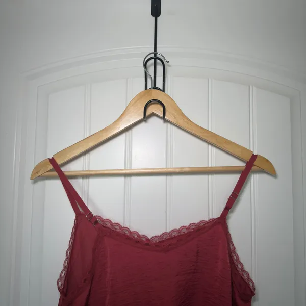 Cabi XS V Neck Mulberry All Purpose Lace Trim Cami Spaghetti Straps Top Coquette - Image 6