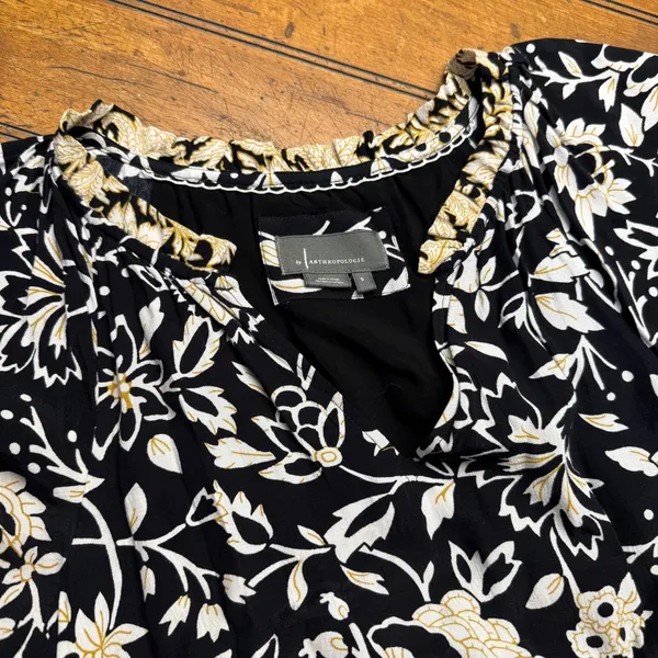 Anthropologie Black White Gold‎ Floral Tiered Ruffle V Neck Dress Size S - Image 3