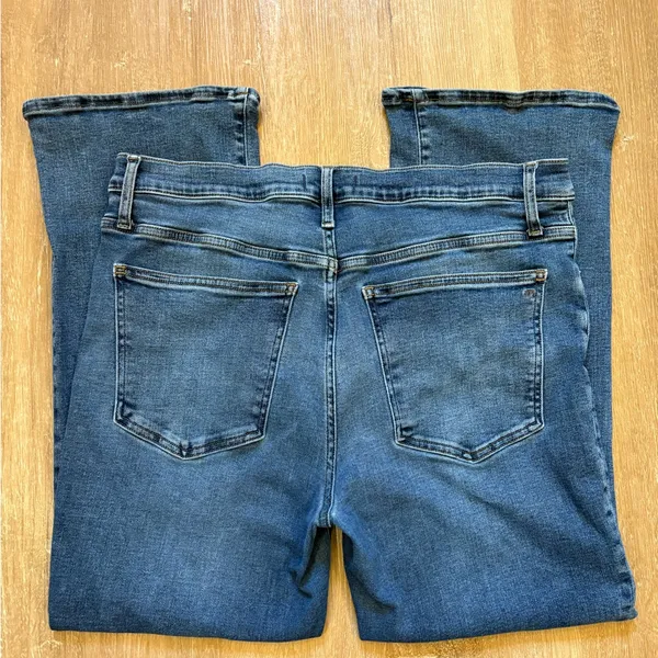 Madewell Women’s Mid-Rise Kick Out Jeans - Image 3
