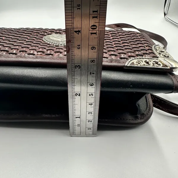 Western Woven Heart Concho Crossbody Wallet Bag Brown Black Ornate Corners - Image 10