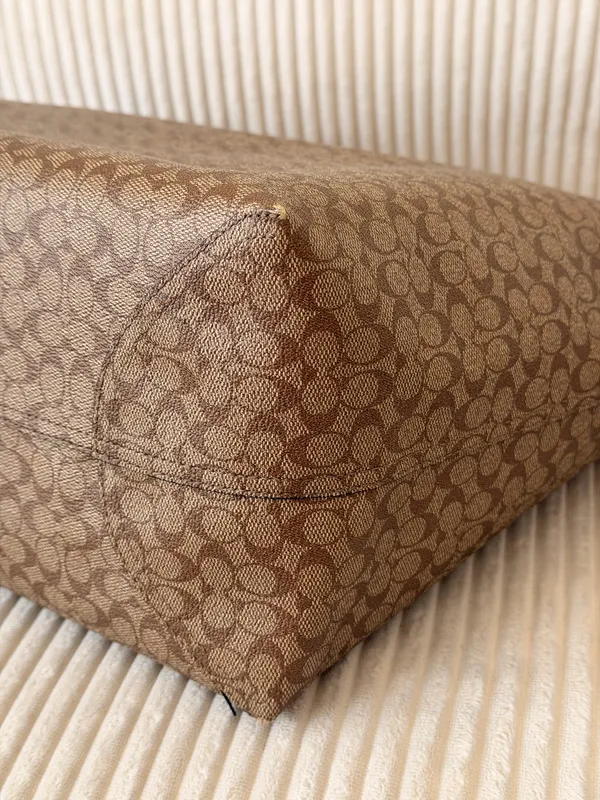 Coach City Tote - Image 8
