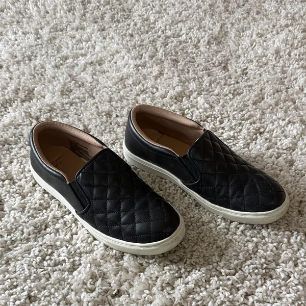 a new day Black Quilted Slip-On Loafers - Image 2