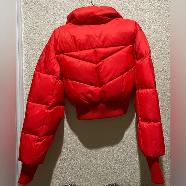 ALO Yoga NWT Cropped Atmosphere Puffer Bright Red Size XS - Image 6