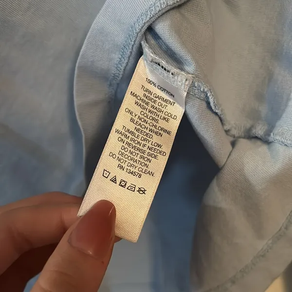 Vineyard Vines Blue Longsleeve size xs - Image 6