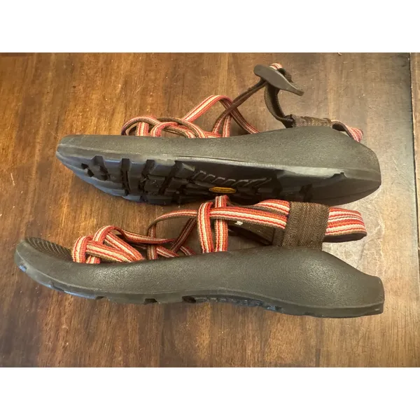 Chacos women's Zx/s classic red sandals size 7 - Image 3