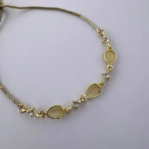 Adjustable Fish Charm Bracelet for Women Gold - Image 2