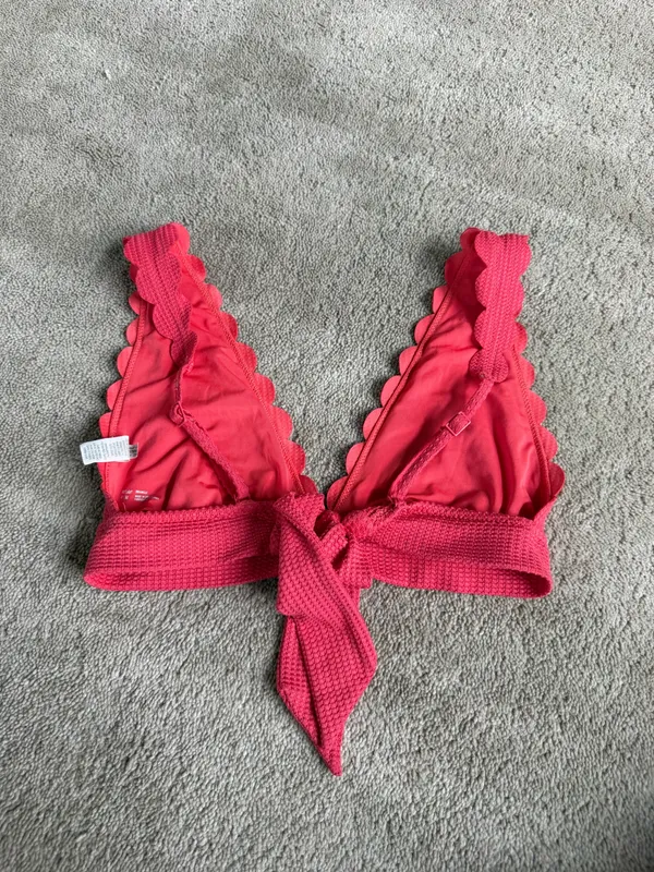 Aerie Pink Scalloped Triangle Bikini Top – Size Medium - Image 3