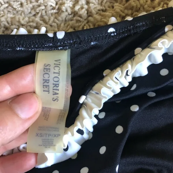VS polka dot swim bottoms Sz XS - Image 3