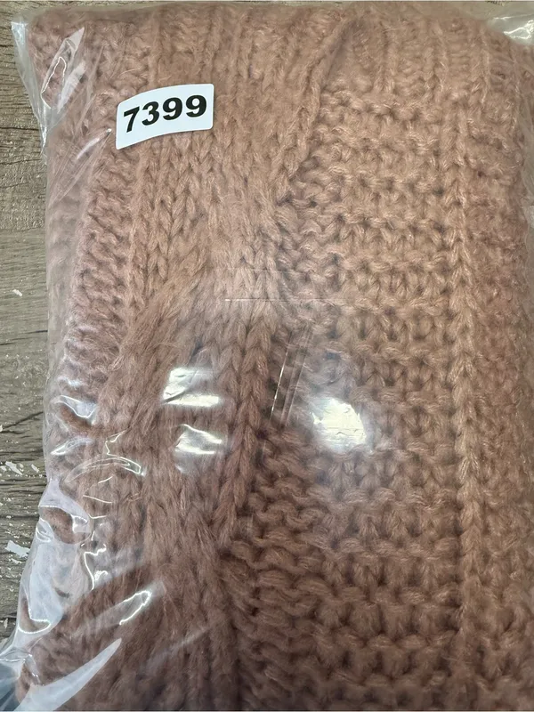 POL Rust Chunky Sweater size medium - Image 7