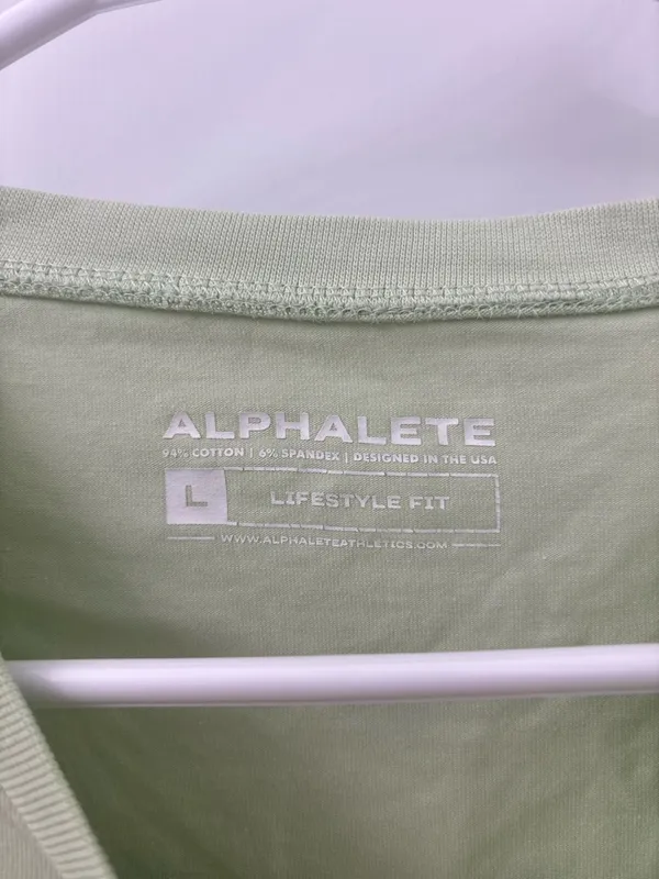 Alphalete long sleeve cropped tshirt - Image 4