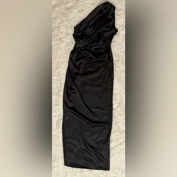 PETAL & PUP NADIA One-Shoulder Satin Maxi Dress Black 8 NWOT - Image 6