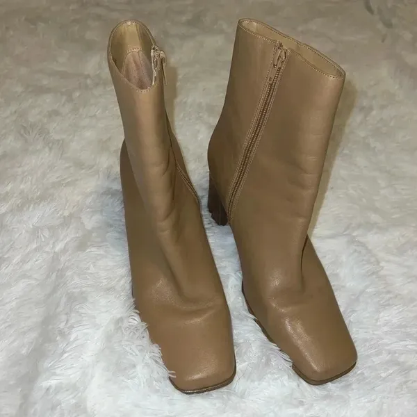 Brown Leather Amanda Smith Booties with Wooden Block Heel size 9 1/2 - Image 5