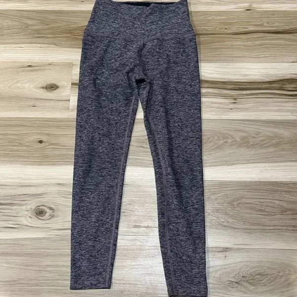 Beyond Yoga Multicolor Cropped Leggings Women’s Small - Image 4