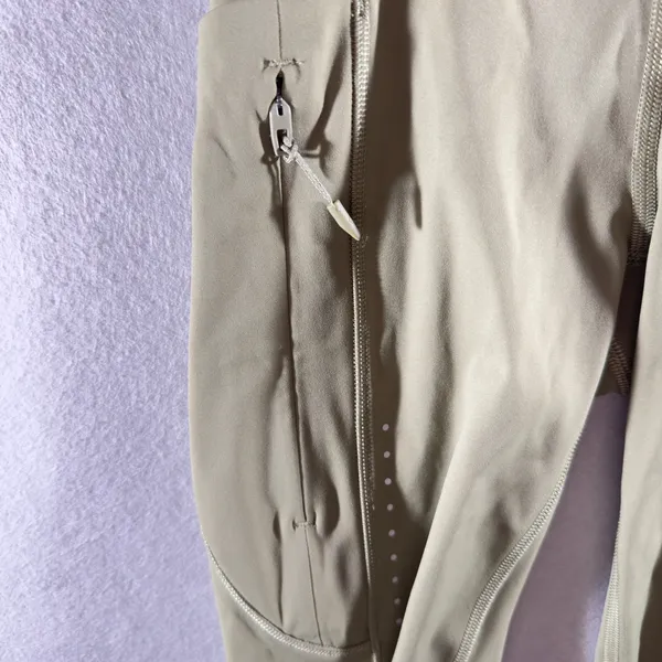 465 | NWT Lululemon Fast and Free HR 8" Shorts Bay Leaf Special Edition Womens 0 - Image 6