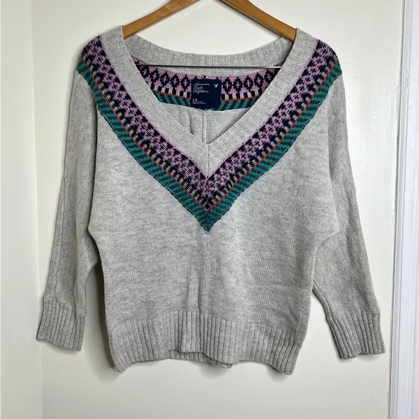 American Eagle Outfitters AEO Wool Blend Deep V Sweater Size Large Dolman Sleeve - Image 3