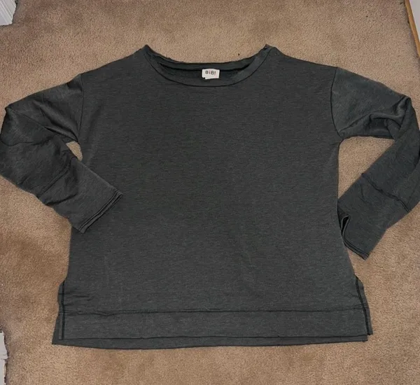 Boutique Olive Crewneck - Image 3