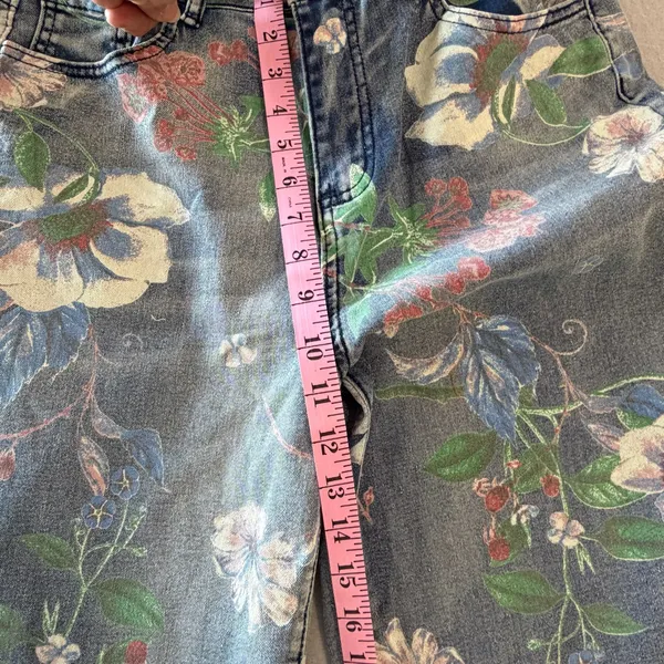 Women's Denim Floral Stamped Jeans Size Large #260709 - Image 9