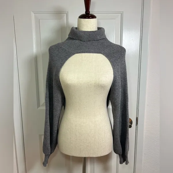 Turtleneck
Sweater‎ Topper Gray Size undefined - Image 3