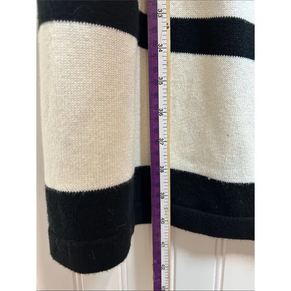 Lauren Ralph Lauren Black Dress with WHITE Hem Stripe and Side Buckle Size M. - Image 5