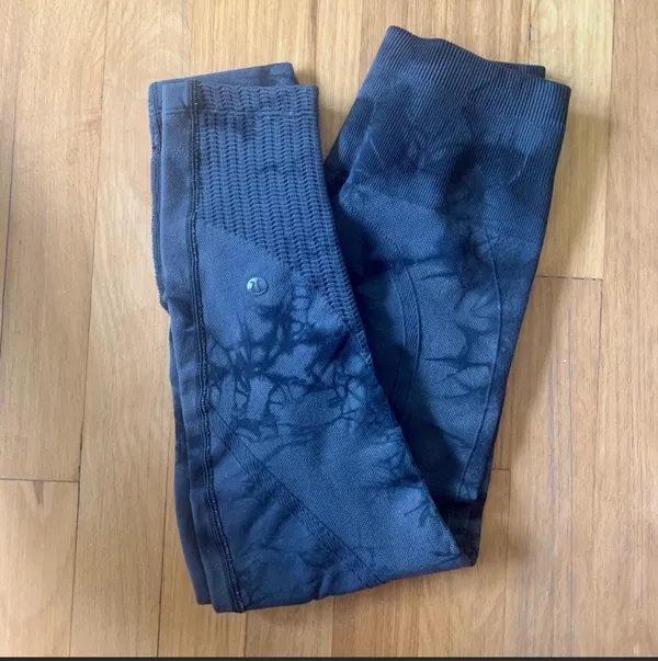 Lululemon Flow Go Crop Leggings - Image 4