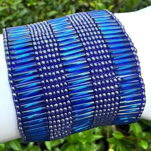 Blue beaded wide beaded bracelet - Image 3