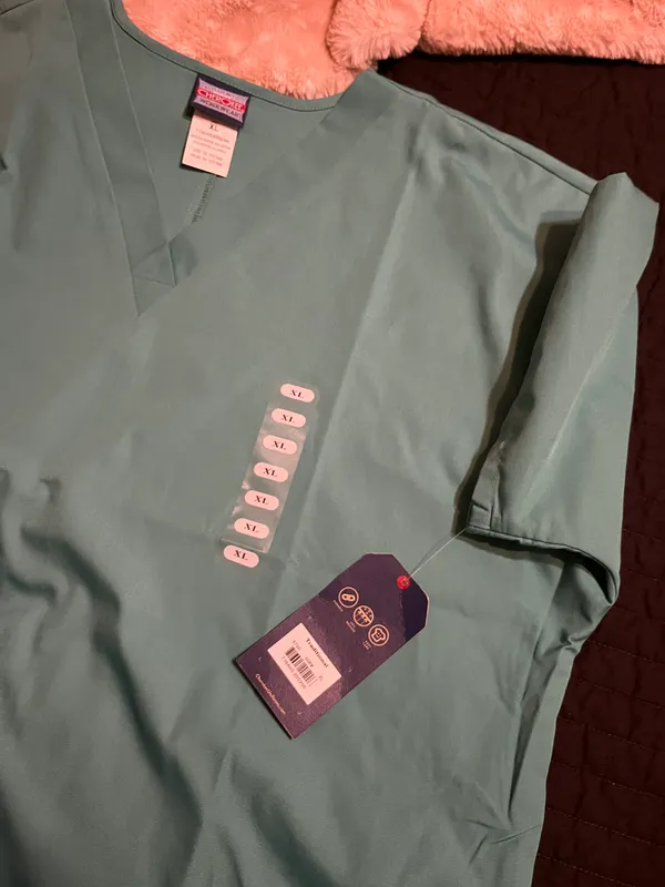 cherokee scrub top - Image 2