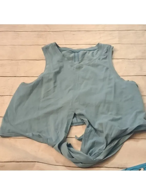 Lululemon time to restore tank size 10? - Image 4