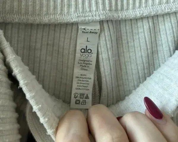 Alo Yoga Muse Set M/L - Image 5