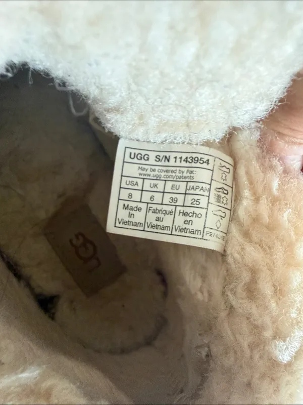 UGG boots - Image 3