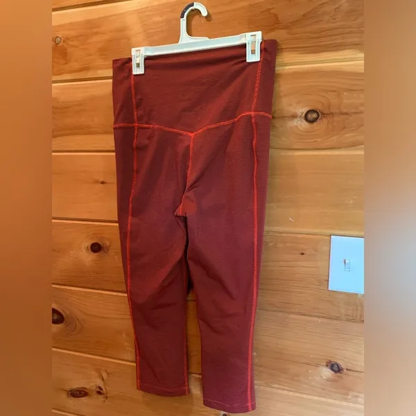 Women’s Nike Dri-Fit size medium. Great condition. - Image 4