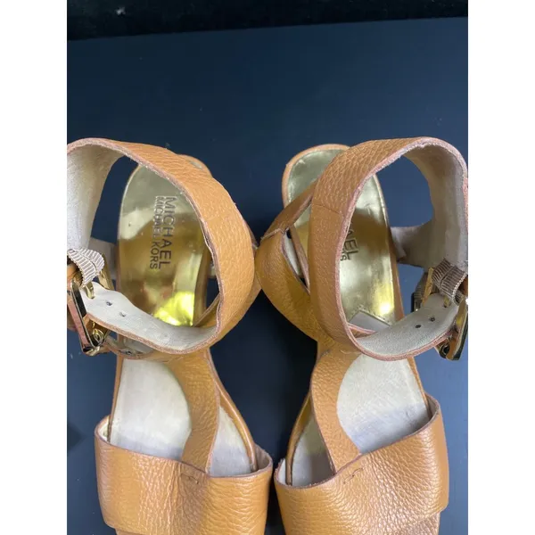 Michael kors Women's Leather Tan Shoes/ Sandals Heel 2.75" Size 8.5 SKU 3208 - Image 5