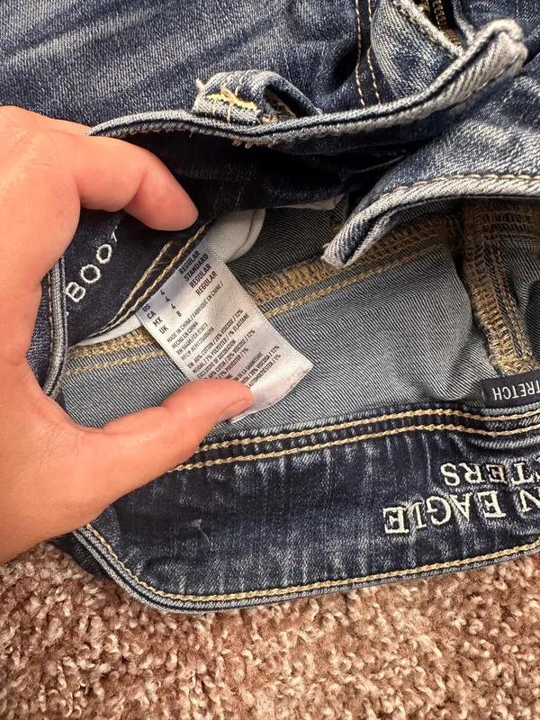 American Eagle Jeans - Image 3