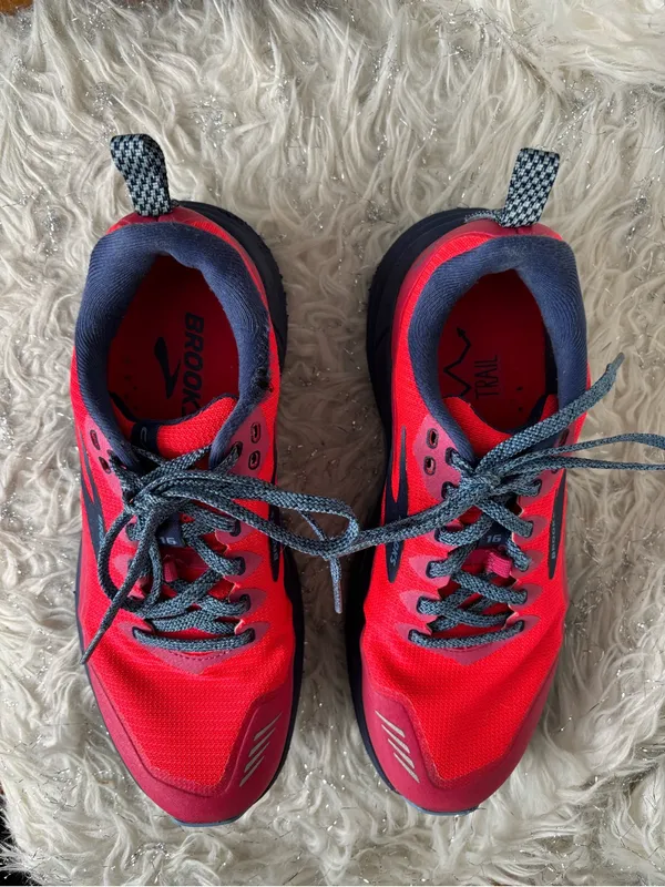 Brooks Cascadia 16 Women’s Red And Navy Running Shoes Size 8USA - Image 10