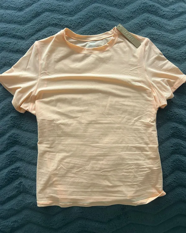 SKIMS T Shirt - Image 4
