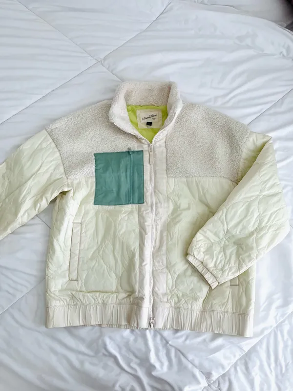 Universal Threads Super cute Sherpa insulated jacket - Image 2