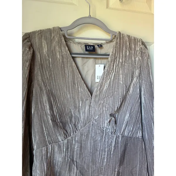 NWT Gap Velvet Balloon Sleeve Top - Medium - Image 4