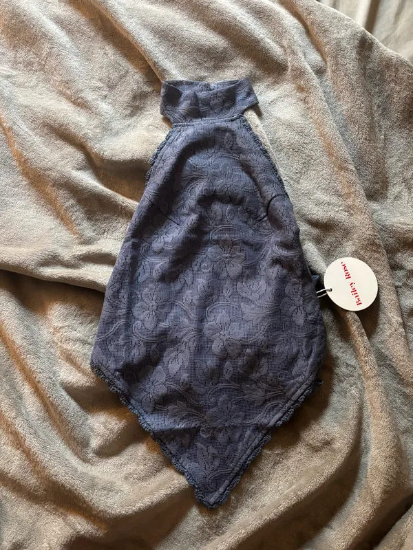 Boutique Shop the Muse Blue Lace Top - Image 3