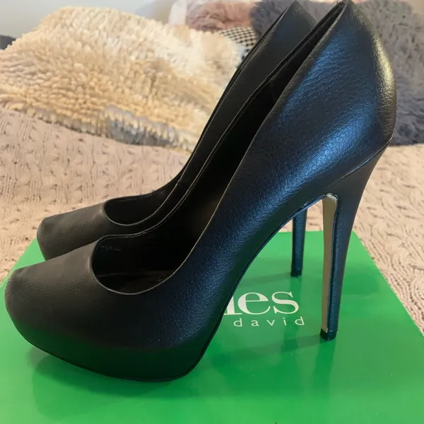 Charles David Rockstar 11 Black Heels - Image 2