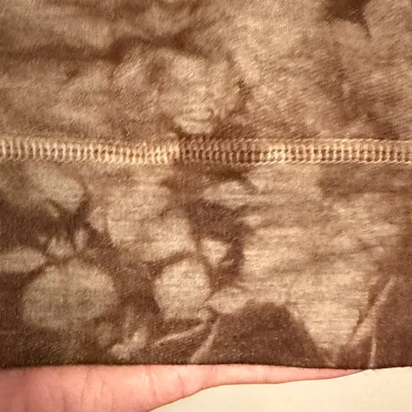 American Age 🐻🐻🐻3 for 12$🐻🐻🐻Brown Tie-Dye Cold Shoulder Women's Top-medium - Image 7