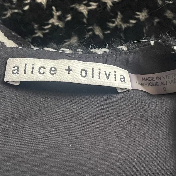 ALICE + OLIVIAClyde Patchwork Shift Dress‎ - Image 12