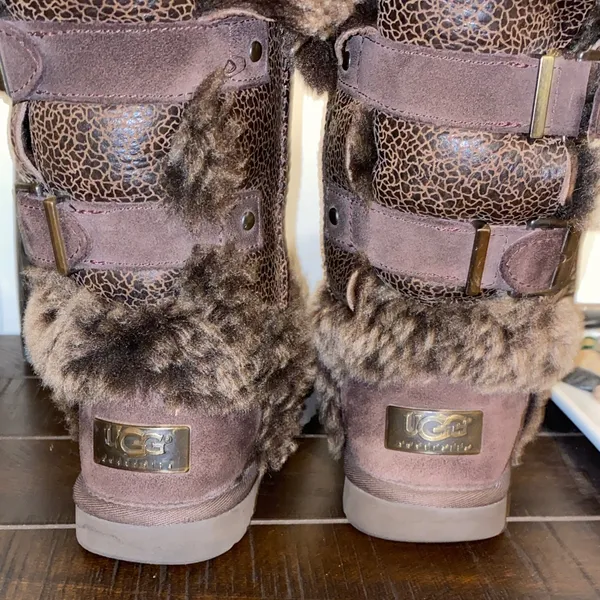 Rare!! UGG Skylah Brown Bomber Leather Faux Fur Boots Size 6 - Image 8
